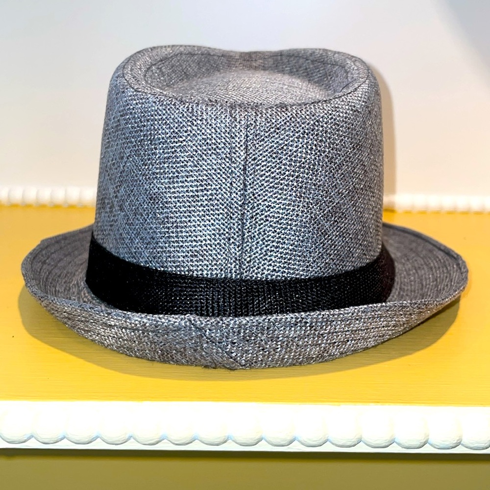 Grey & black hat - Picture 4 of 7